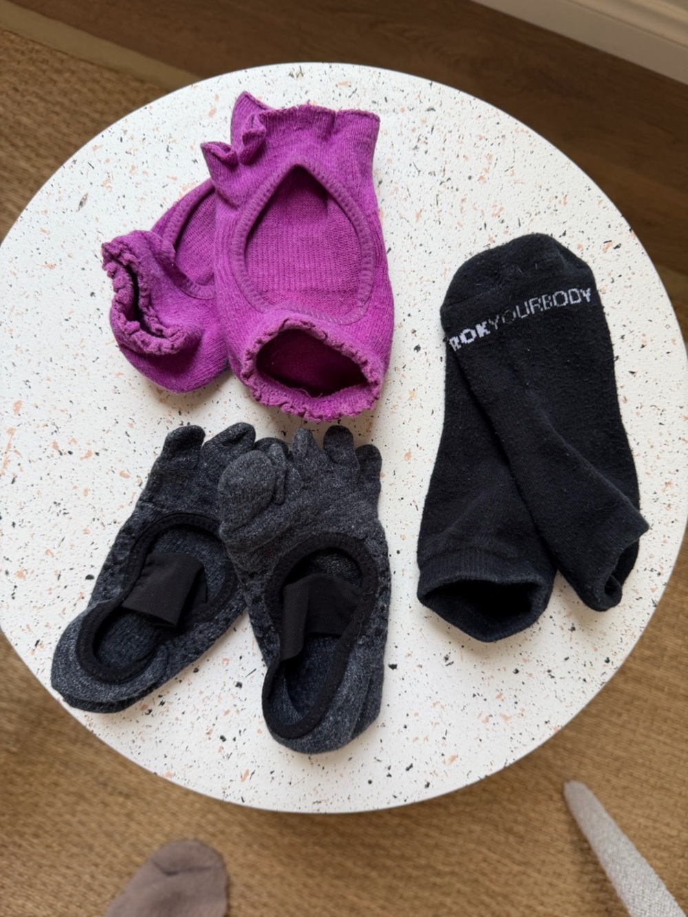 Womens Non-Slip Pilates Socks - size S/M - Picture 5 of 5